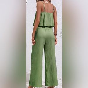 A set- lovely green color. worn Twice (to take pictures). SHEIN outfit
